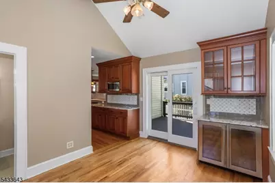 141 Henry St, Hasbrouck Heights, NJ 07604 - Photo 15