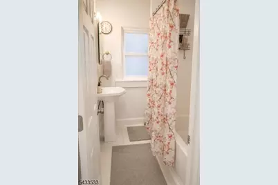 183 N Munn Ave, East Orange, NJ 07017 - Photo 15