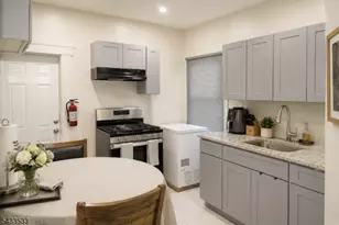 183 N Munn Ave, East Orange, NJ 07017 - Photo 17