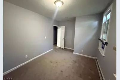 27 Seymour Ave, Newark, NJ 07108 - Photo 9