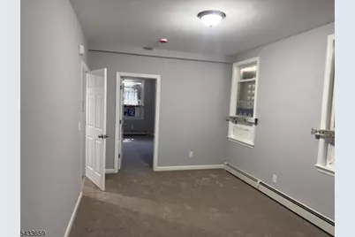27 Seymour Ave, Newark, NJ 07108 - Photo 7