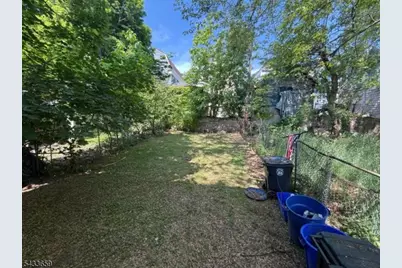 27 Seymour Ave, Newark, NJ 07108 - Photo 21