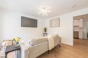 557 Christopher St, Orange, NJ 07050 - Photo 5