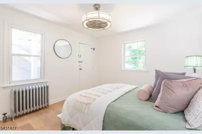 557 Christopher St, Orange, NJ 07050 - Photo 17