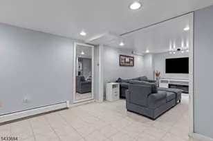 148 Locust Dr, Union Township, NJ 07083 - Photo 27