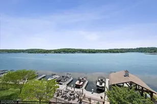 401 Mariners Pointe, Hopatcong, NJ 07843 - Photo 21