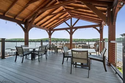 401 Mariners Pointe, Hopatcong, NJ 07843 - Photo 3