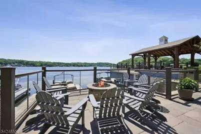 401 Mariners Pointe, Hopatcong, NJ 07843 - Photo 7