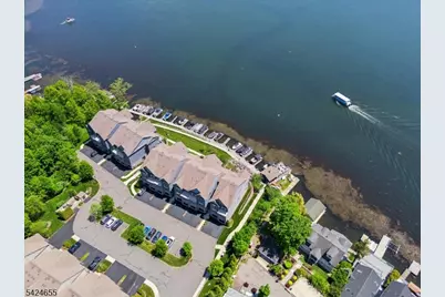 401 Mariners Pointe, Hopatcong, NJ 07843 - Photo 35