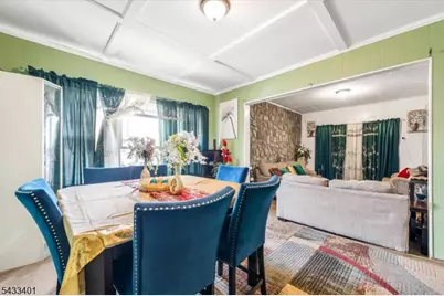 217 Lily St, Paterson, NJ 07522 - Photo 5