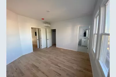 80 Beverly St, Newark, NJ 07108 - Photo 5