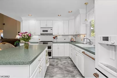 15 Bracken Hill Rd, Hardyston Township, NJ 07419 - Photo 17