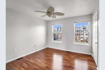 100 Callahan Ct, Newark, NJ 07103 - Photo 21