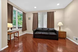 21 Samson Dr, Raritan Township, NJ 08822 - Photo 17