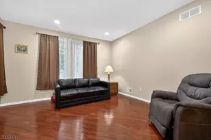 21 Samson Dr, Raritan Township, NJ 08822 - Photo 19