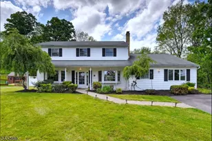 25 Carol Dr, Vernon Twp., NJ 07418 - Photo 3