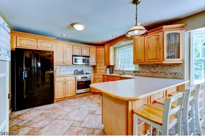 25 Carol Dr, Vernon Twp., NJ 07418 - Photo 11