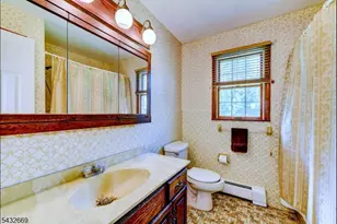 25 Carol Dr, Vernon Twp., NJ 07418 - Photo 29