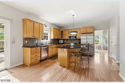 8 Links Ct, Sparta Township, NJ 07871 - Photo 13