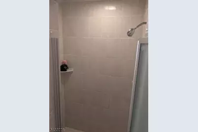 49 Kipp Ave, Elmwood Park, NJ 07407 - Photo 15
