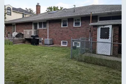 49 Kipp Ave, Elmwood Park, NJ 07407 - Photo 5