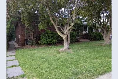 49 Kipp Ave, Elmwood Park, NJ 07407 - Photo 3