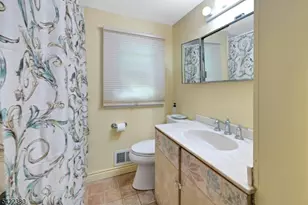 23 Cottonwood Ct, Hardyston Township, NJ 07460 - Photo 13