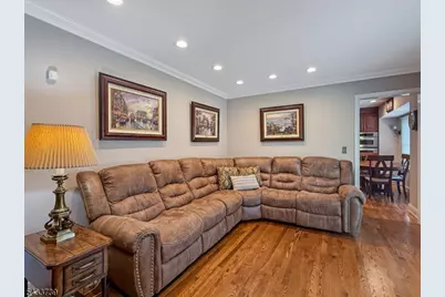 7 Vultee Dr, Florham Park, NJ 07932 - Photo 19