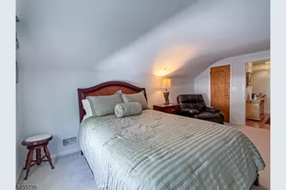 7 Vultee Dr, Florham Park, NJ 07932 - Photo 31