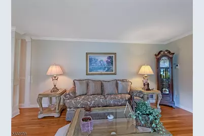 7 Vultee Dr, Florham Park, NJ 07932 - Photo 9