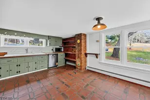 28 Old Clinton Rd, Raritan Township, NJ 08822 - Photo 3