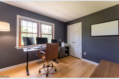 301 Heritage Dr, Readington, NJ 08889 - Photo 23