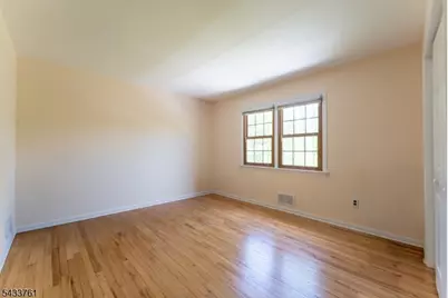 301 Heritage Dr, Readington, NJ 08889 - Photo 25