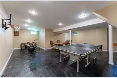 301 Heritage Dr, Readington, NJ 08889 - Photo 27
