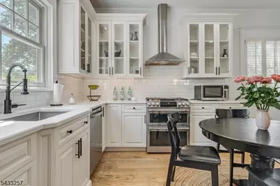 214 Lorraine Ave, Montclair, NJ 07043 - Photo 19