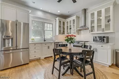 214 Lorraine Ave, Montclair, NJ 07043 - Photo 17