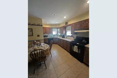 1113 Harding Rd, Elizabeth, NJ 07208 - Photo 5
