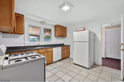 1231 Union St, Linden, NJ 07036 - Photo 9