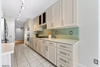 26 Sherwood Drive #26, Mountain Lakes, NJ 07046 - Photo 9