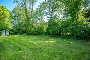 106 Winding Rd, Woodbridge Township, NJ 08830 - Photo 23