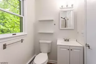 10 Iroquois Trail, Denville, NJ 07834 - Photo 15