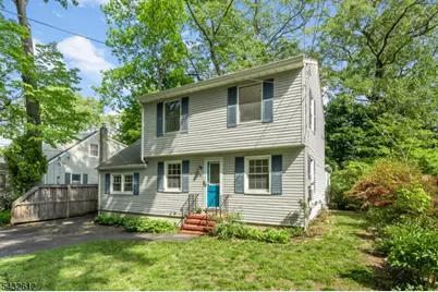 10 Iroquois Trl, Denville, NJ 07834 - Photo 1