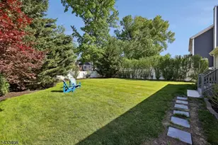 208 Wyoming St, Westfield, NJ 07090 - Photo 23