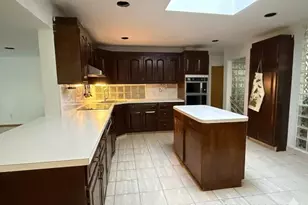 181 W Hobart Gap Rd, Livingston, NJ 07039 - Photo 5
