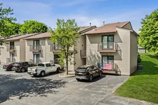 313 Spruce Hills Dr, Glen Gardner, NJ 08826 - Photo 3