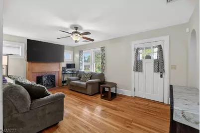 339 N 8th Ave, Manville, NJ 08835 - Photo 3