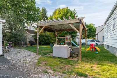 339 N 8th Ave, Manville, NJ 08835 - Photo 11