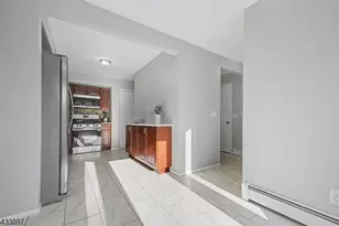 22 Flynn Pl, Wayne, NJ 07470 - Photo 7