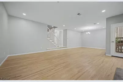 22 Flynn Pl, Wayne, NJ 07470 - Photo 5