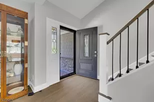306 Eyland Ave, Roxbury Township, NJ 07876 - Photo 5